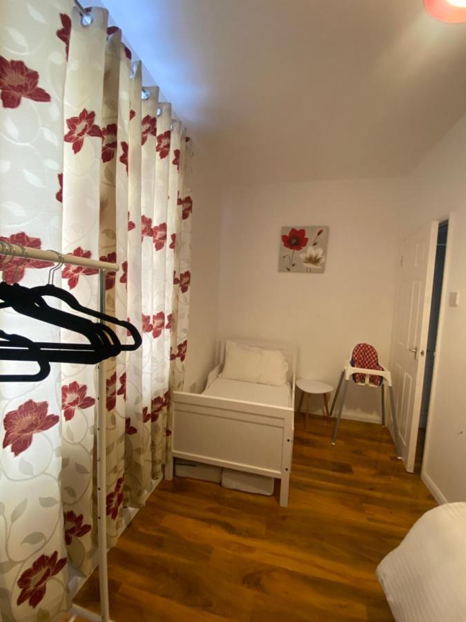 House Near Cardiff City Centre ภายนอก รูปภาพ