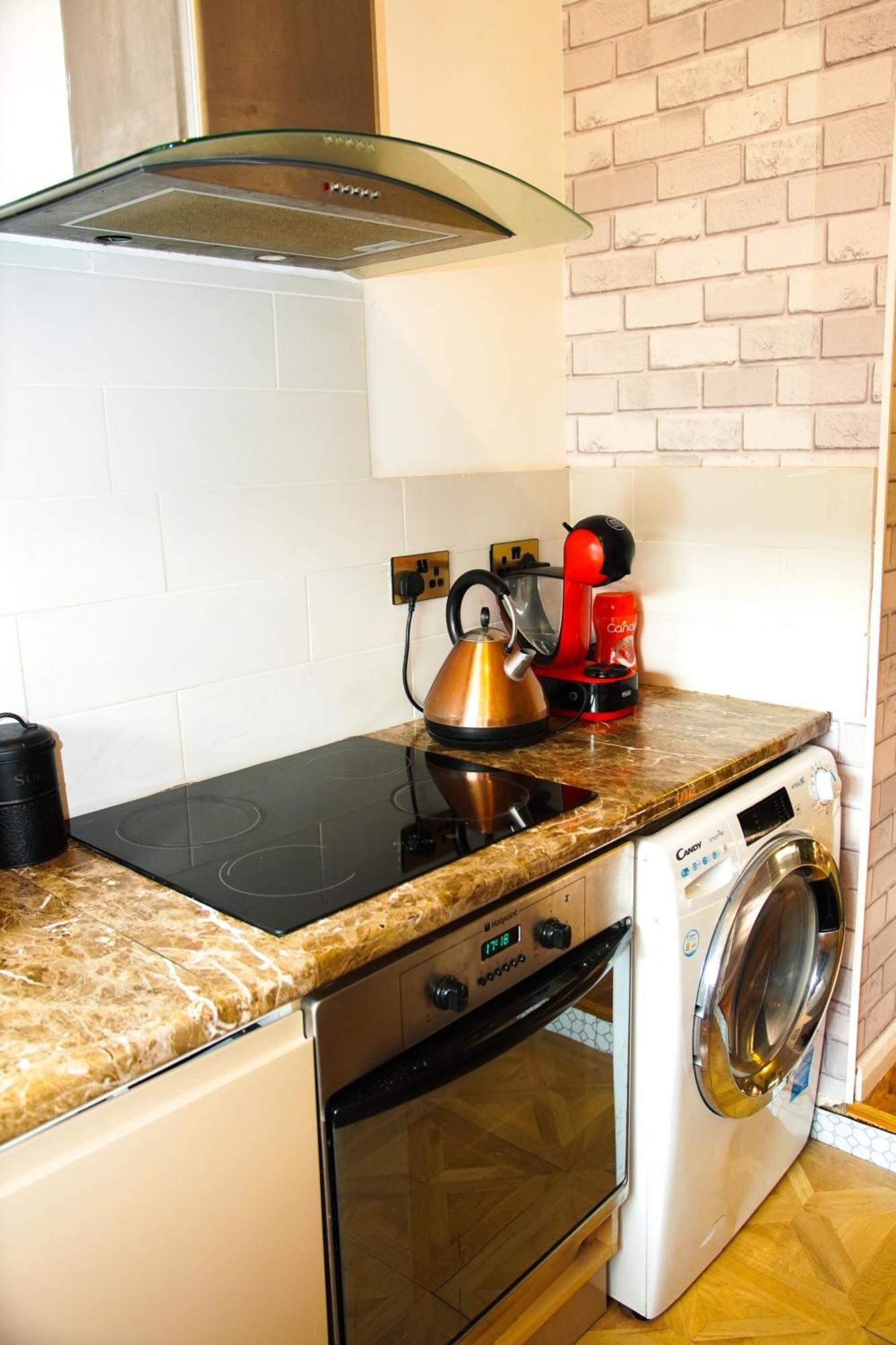 House Near Cardiff City Centre ภายนอก รูปภาพ